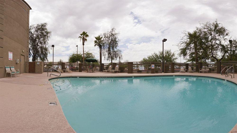 Holiday Inn Express Peoria North - Glendale By Ihg Exteriör bild
