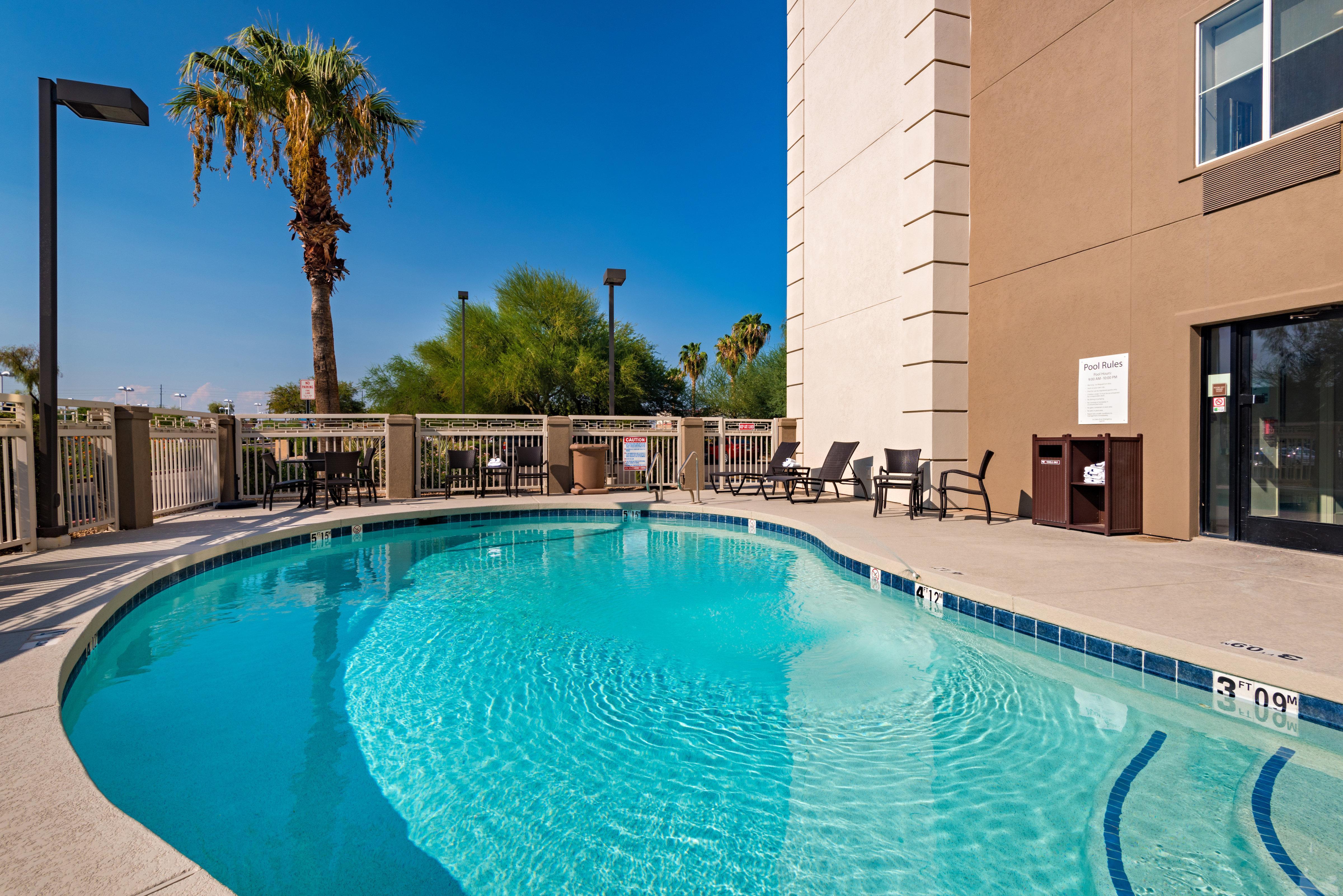 Holiday Inn Express Peoria North - Glendale By Ihg Exteriör bild
