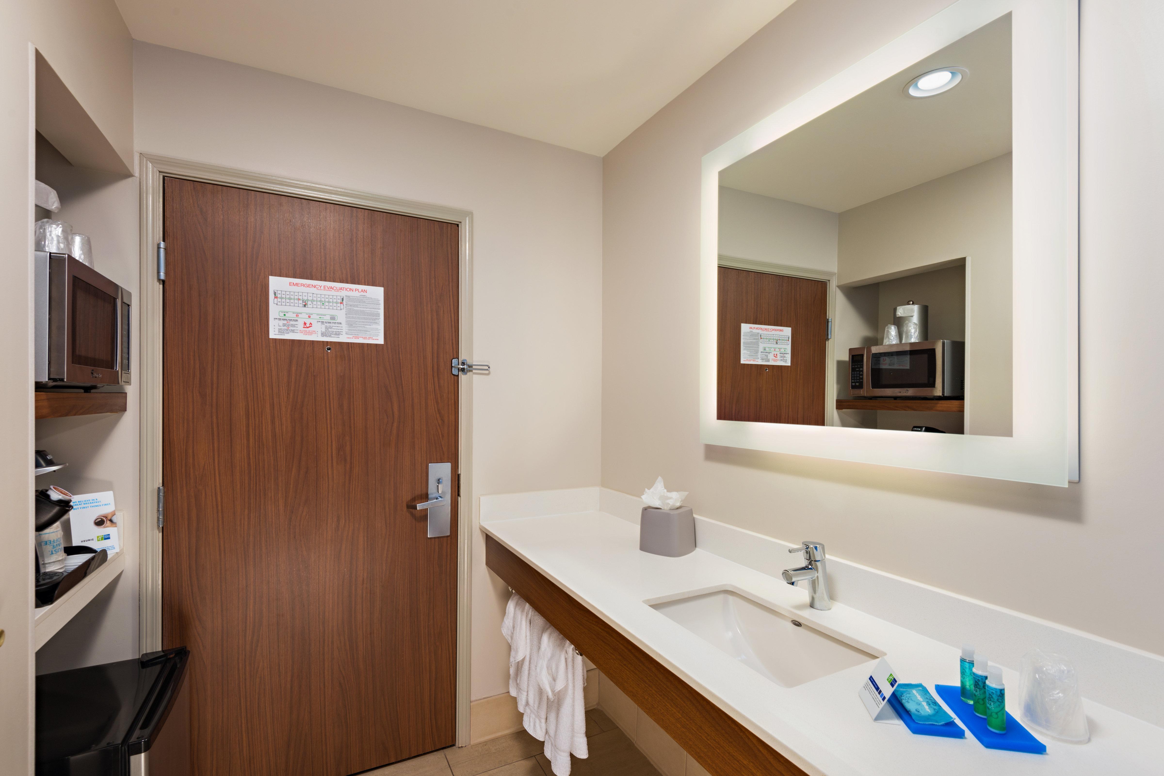 Holiday Inn Express Peoria North - Glendale By Ihg Exteriör bild