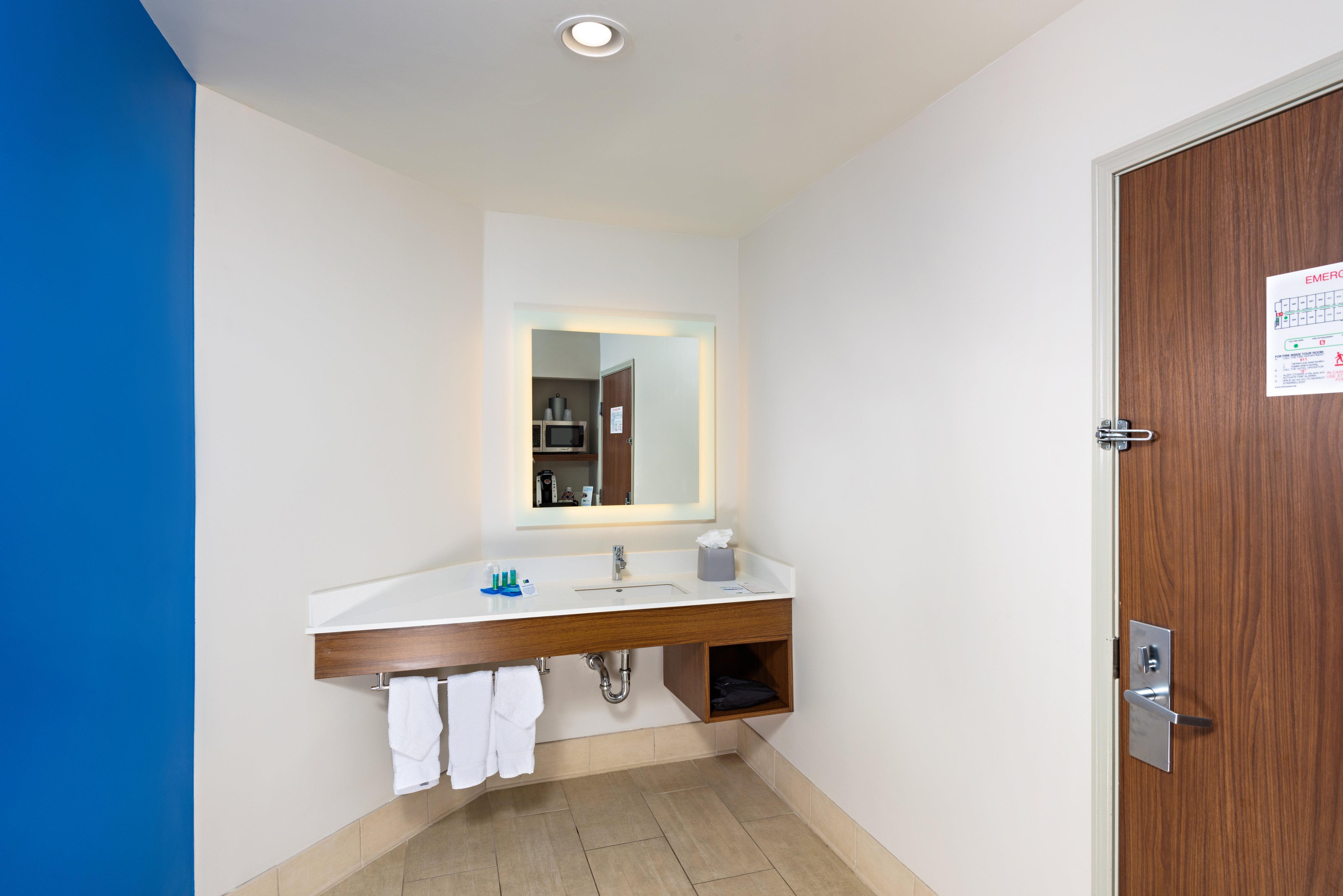 Holiday Inn Express Peoria North - Glendale By Ihg Exteriör bild