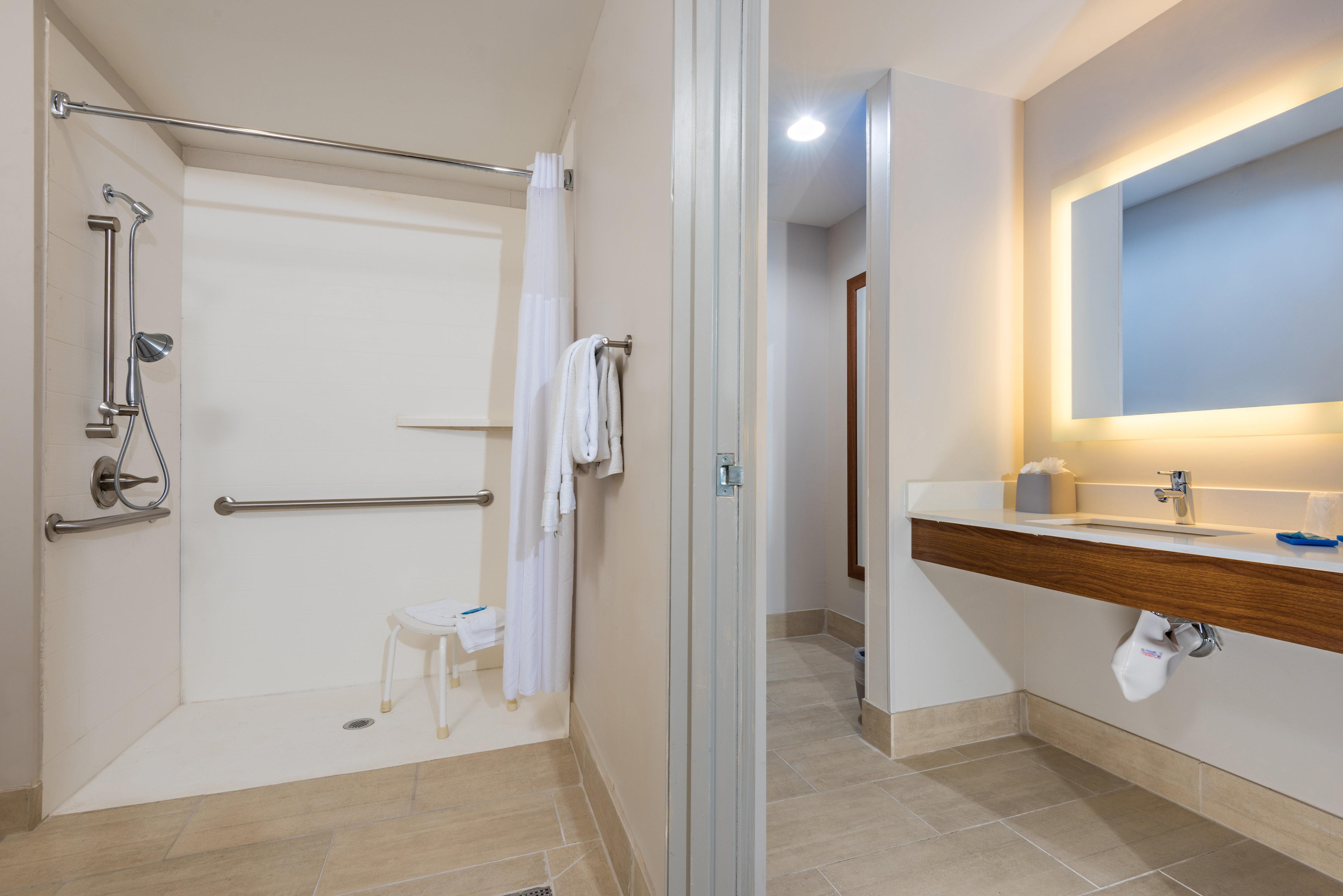 Holiday Inn Express Peoria North - Glendale By Ihg Exteriör bild