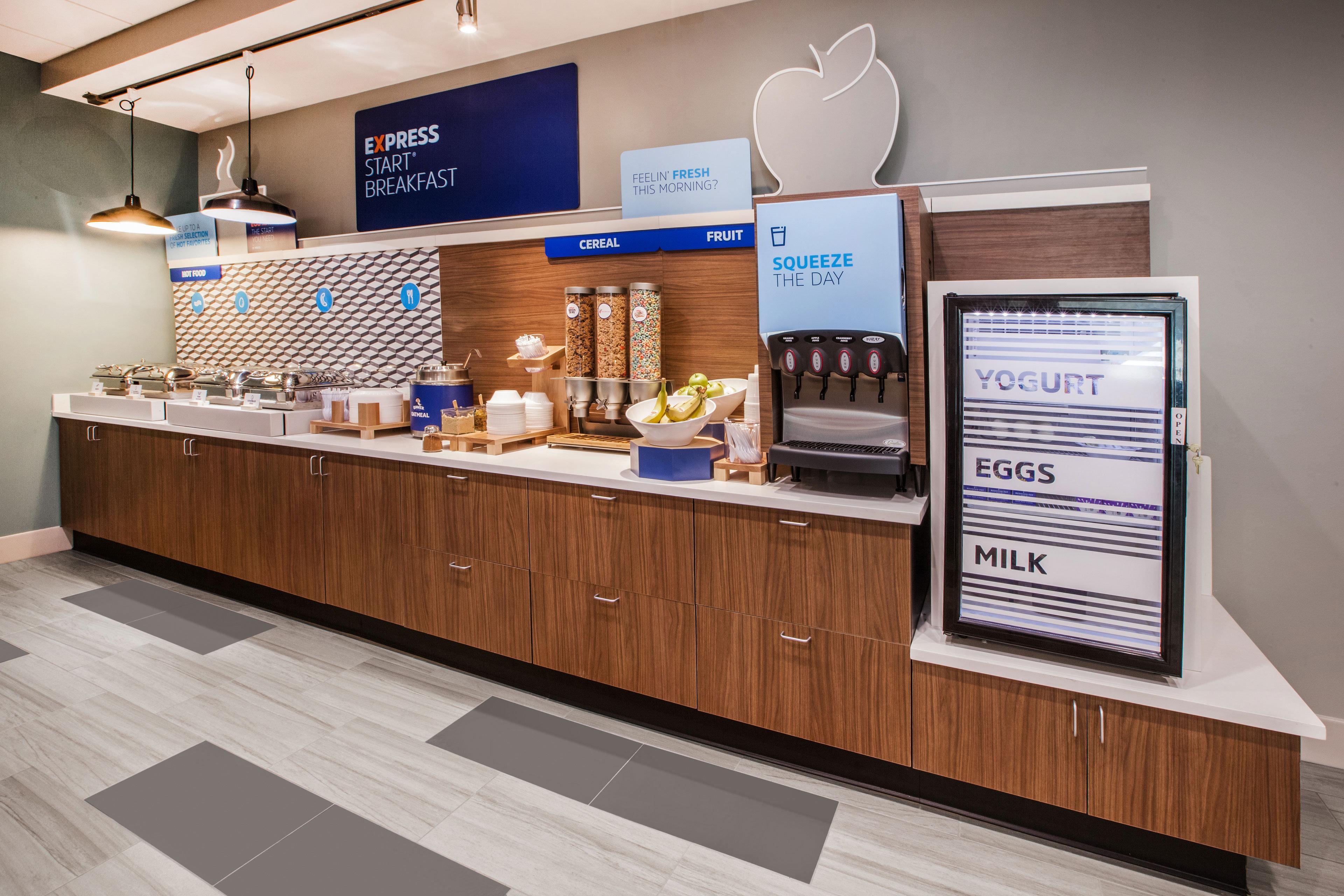 Holiday Inn Express Peoria North - Glendale By Ihg Exteriör bild