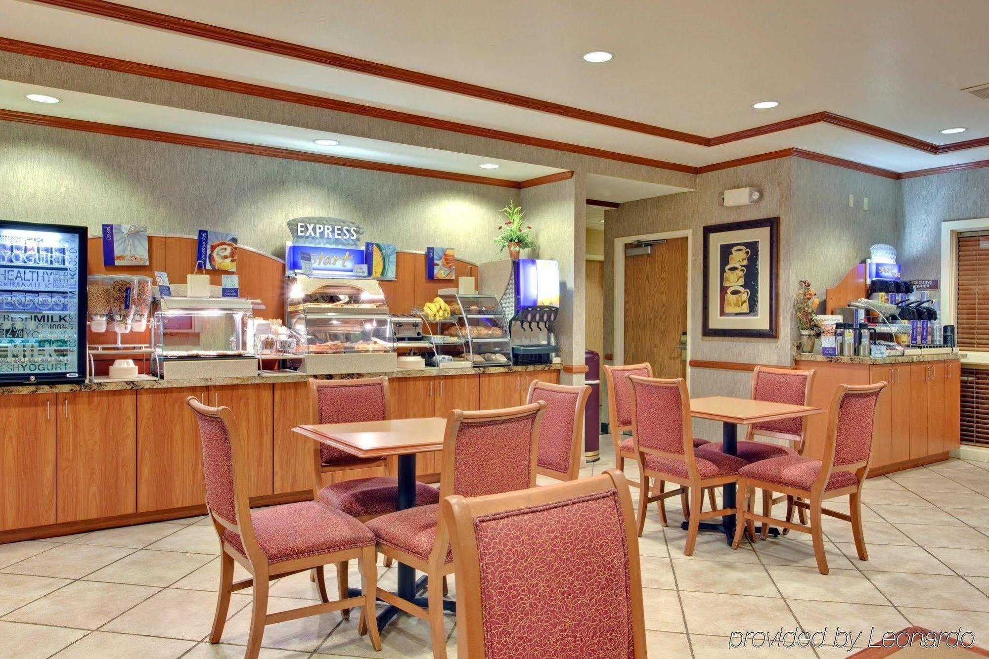 Holiday Inn Express Peoria North - Glendale By Ihg Exteriör bild