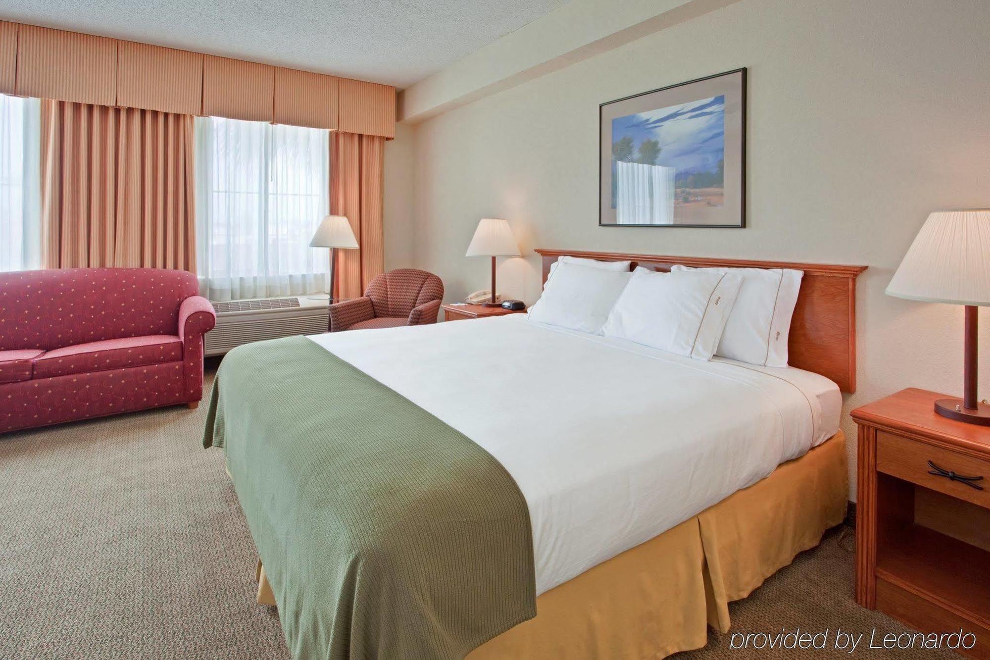 Holiday Inn Express Peoria North - Glendale By Ihg Rum bild